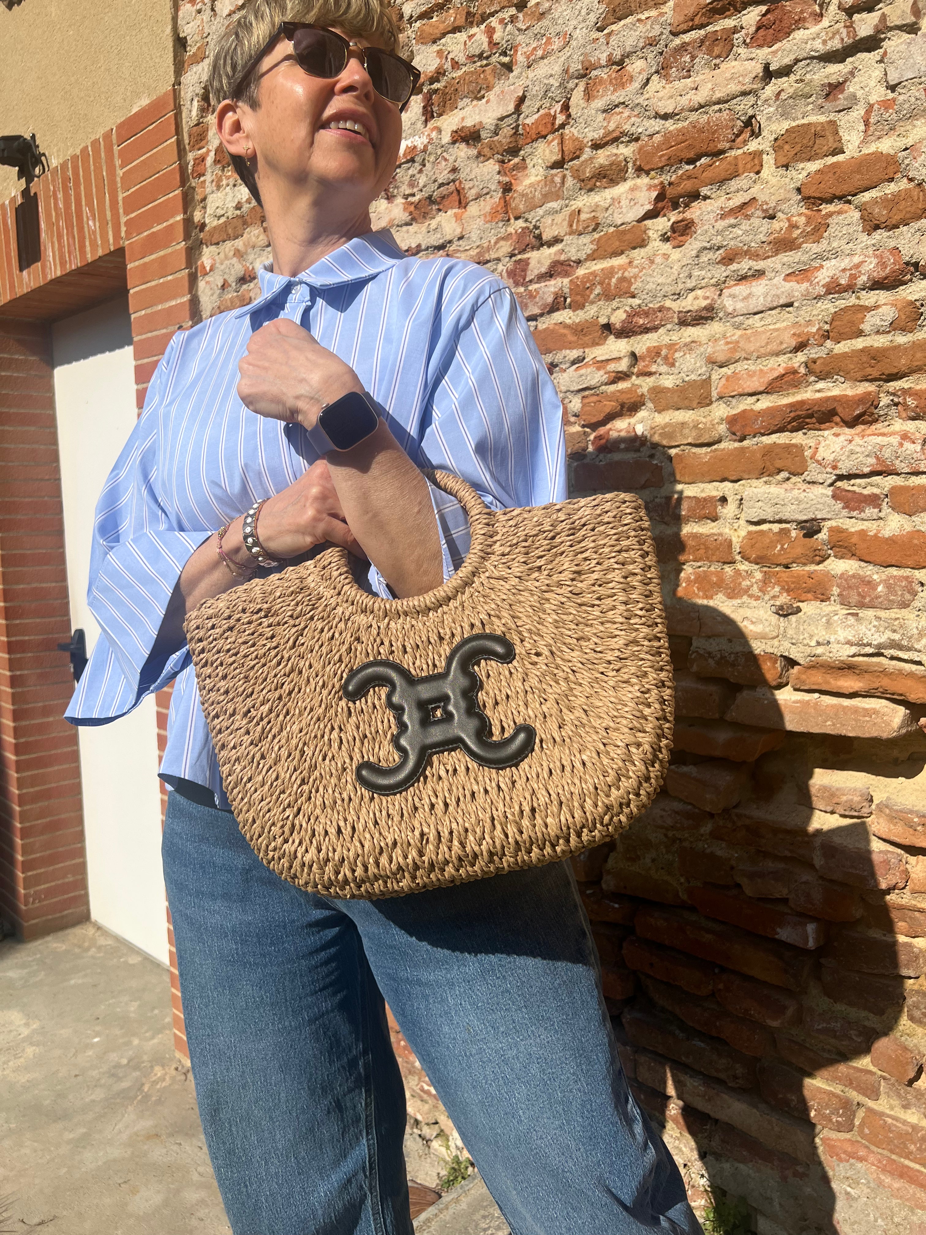 Panier tressé avec bandoulière