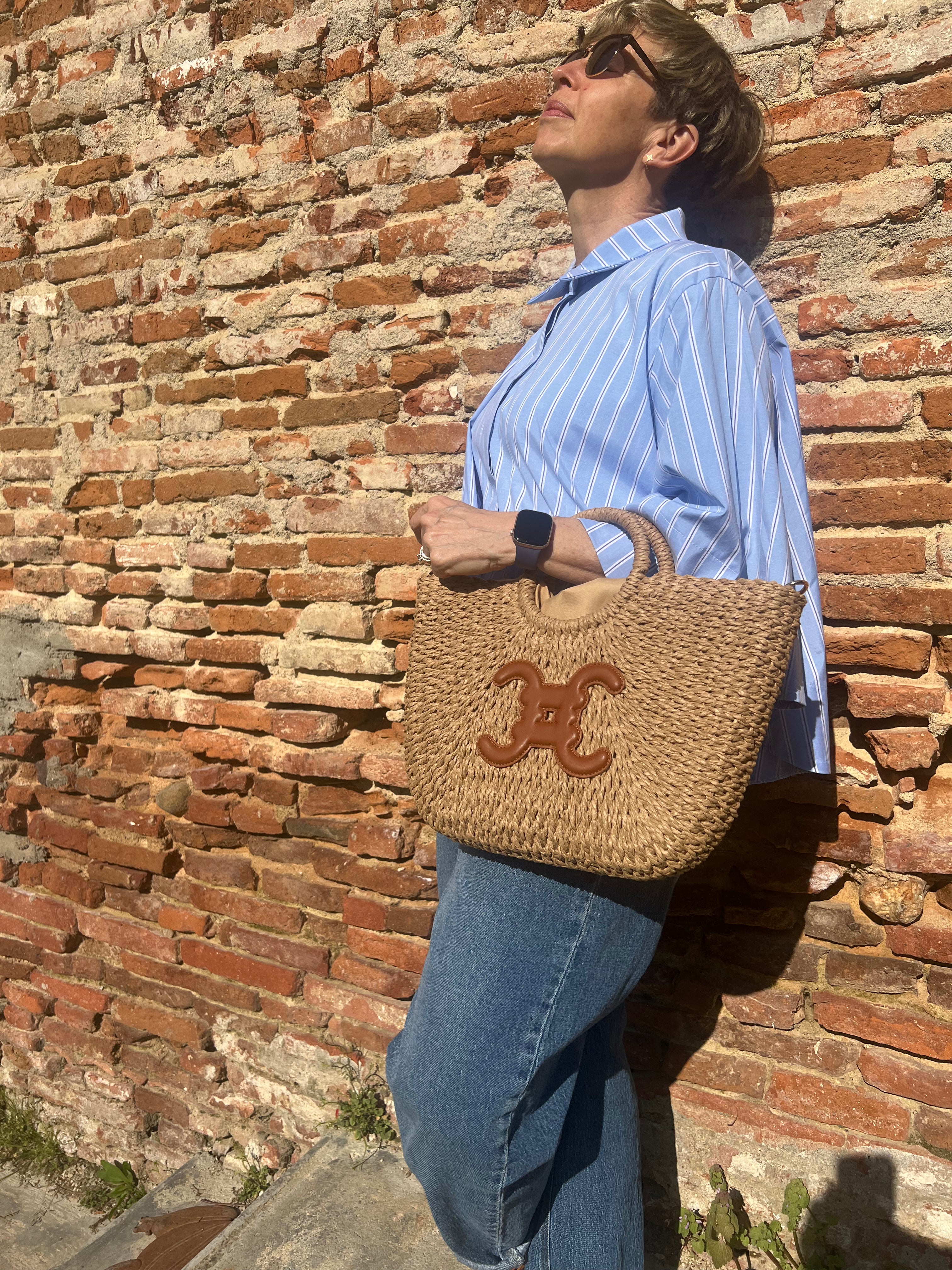 Panier tressé avec bandoulière